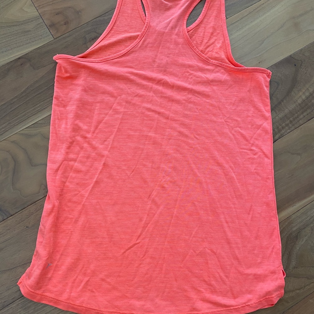Old Navy Girls’ activewear tank top